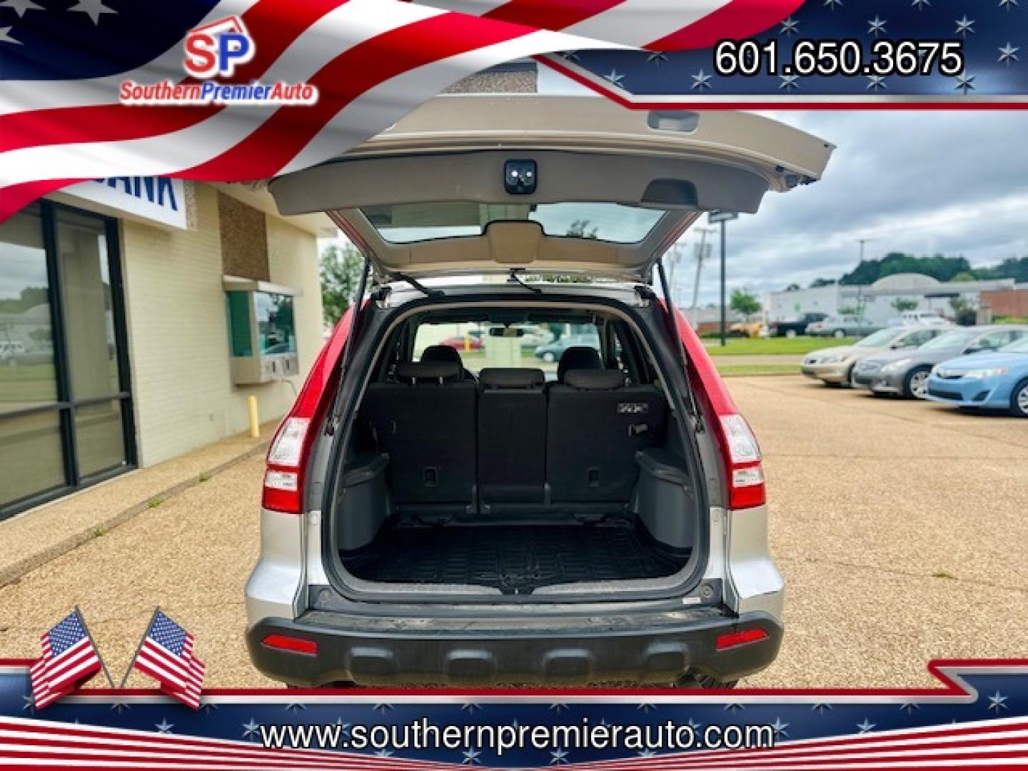 2009 SILVER HONDA CR-V EX (3CZRE38589G) , located at 922 W. Beacon St., Philadelphia, MS, 39350, (601) 650-3675, 32.770447, -89.127151 - Photo#18